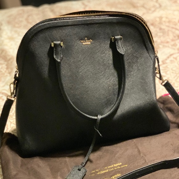kate spade Handbags - Large Kate Spade Purse